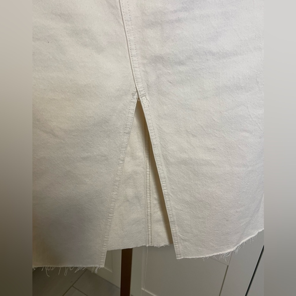 Favorite Daughter The Sadie Maxi Skirt in Gardenia. - Picture 5 of 13